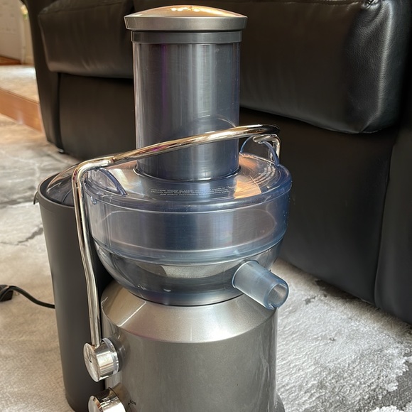 Breville Juice Fountain with Cold Spin Technology and supersized jug - Picture 10 of 11